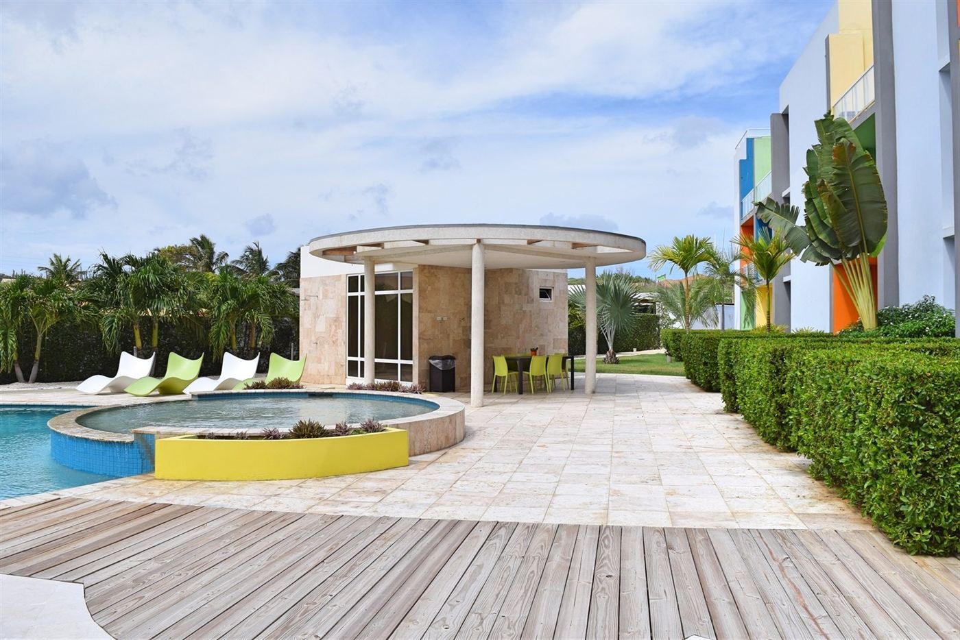 Isla Bonita Residences — Exterior — Façade & Pool Deck
