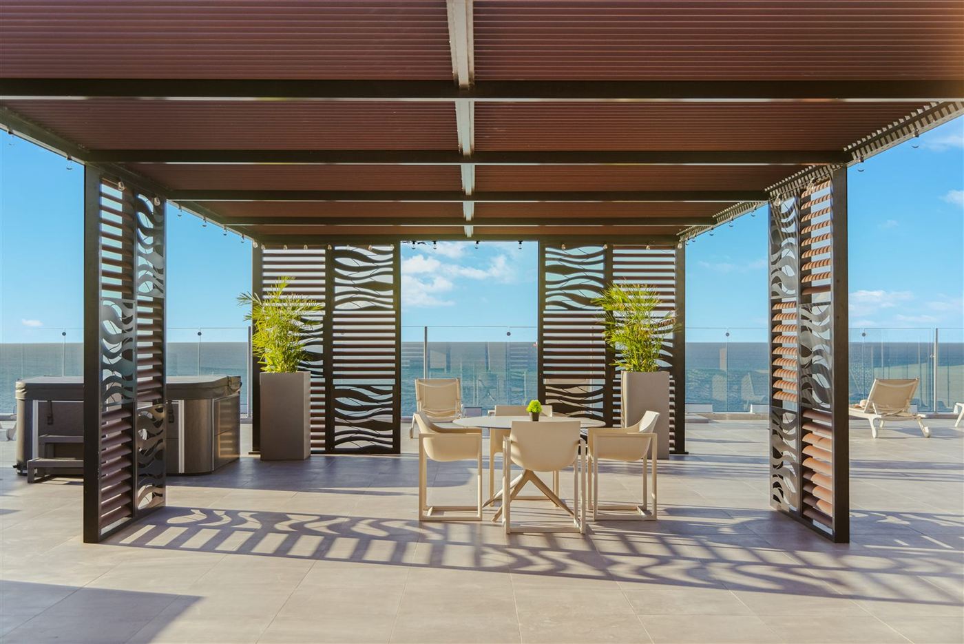 Reef Residence — Amenity — Rooftop Patio